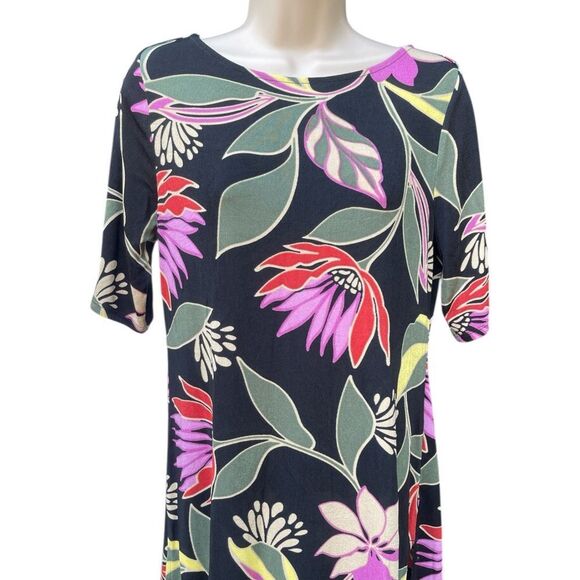 Chico's beautiful, Black red pink Floral Blouse super stretchy size 1 - Picture 1 of 5